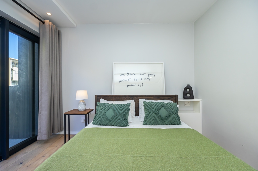 2 Bedroom Property for Sale in Sea Point Western Cape